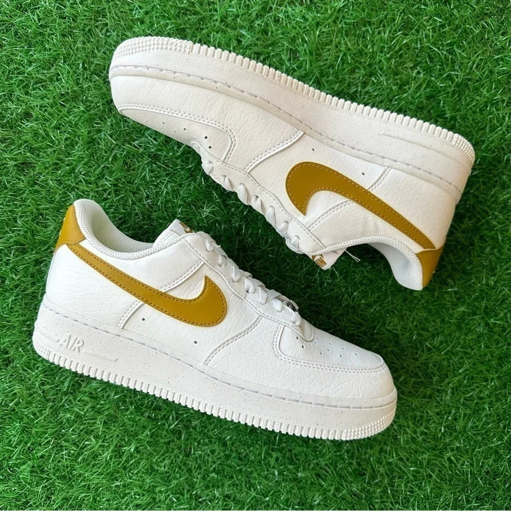 Nike Air Force 1 ‘07 NN Summit White / Bronze - Picture 2 of 8
